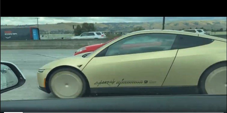 Tesla Cybercab spotted in Palo Alto, CA by @scottbudman
