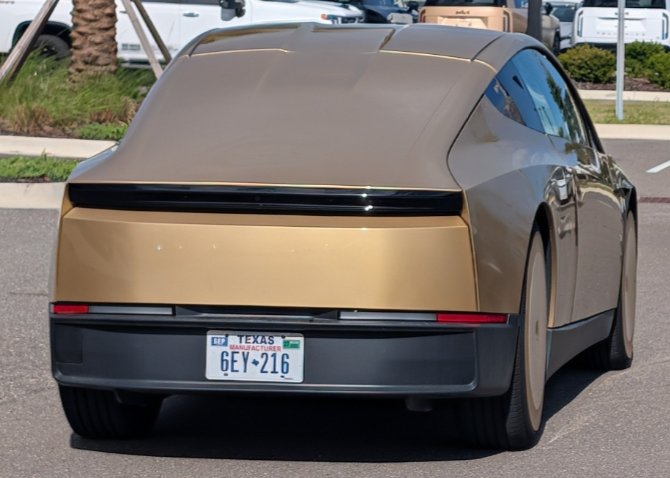 Tesla Cybercab spotted in JACKSONVILLE, FL by Dennis Young