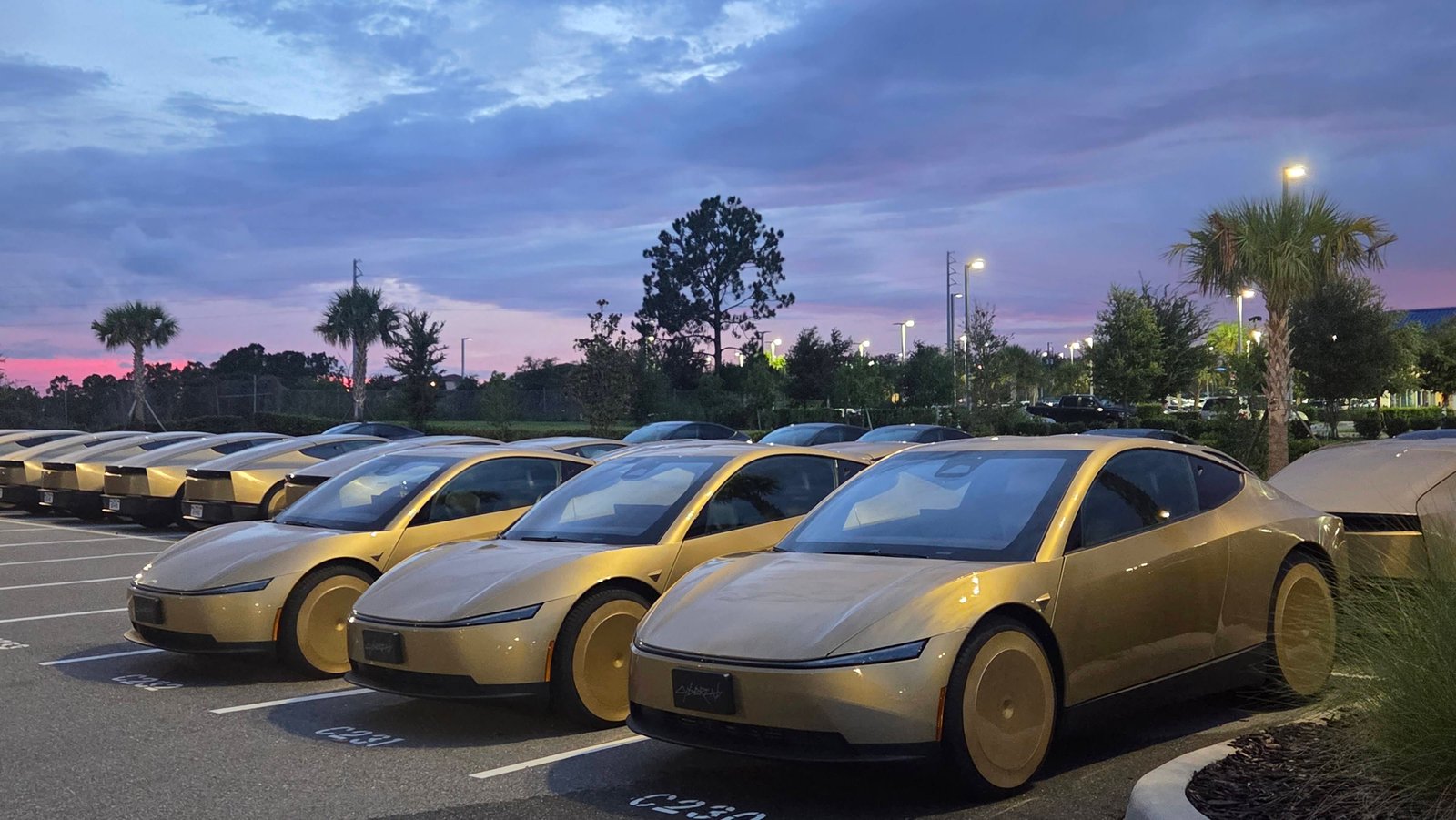 Tesla Cybercab spotted in Clermont, FL by Scott Spillers