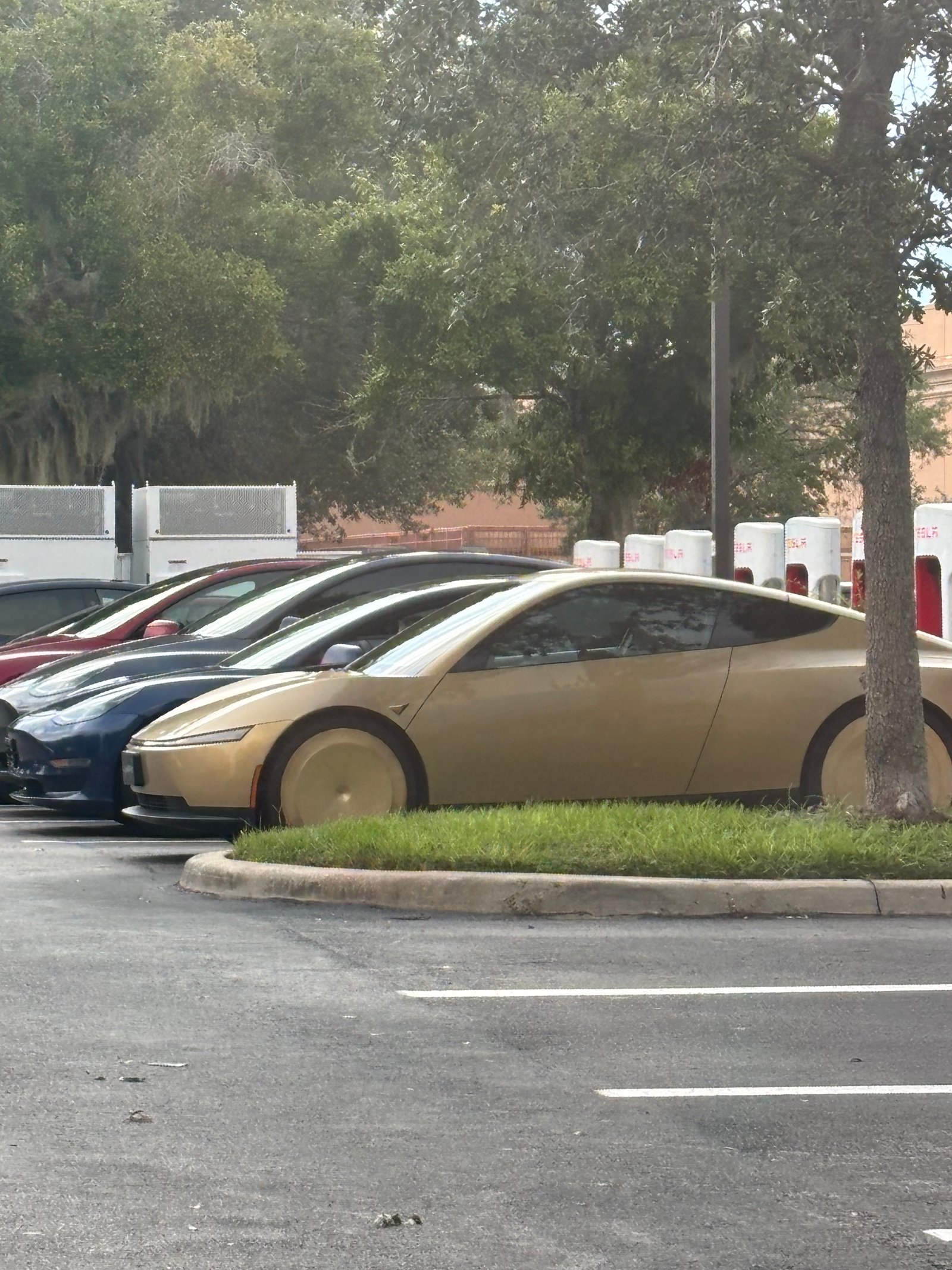 Tesla Cybercab spotted in Orlando, FL by Highlander