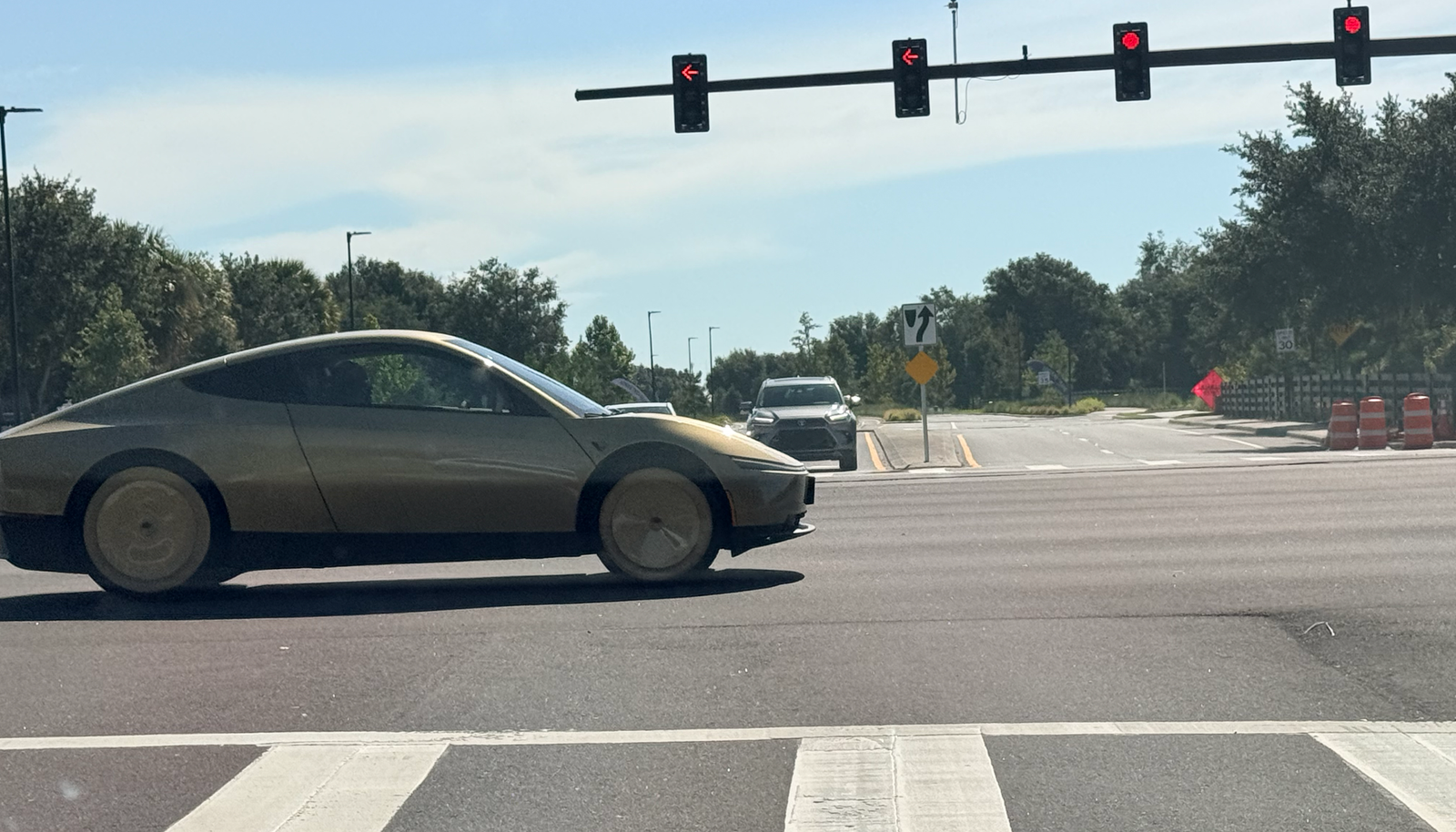 Tesla Cybercab spotted in Orlando, FL by vale46