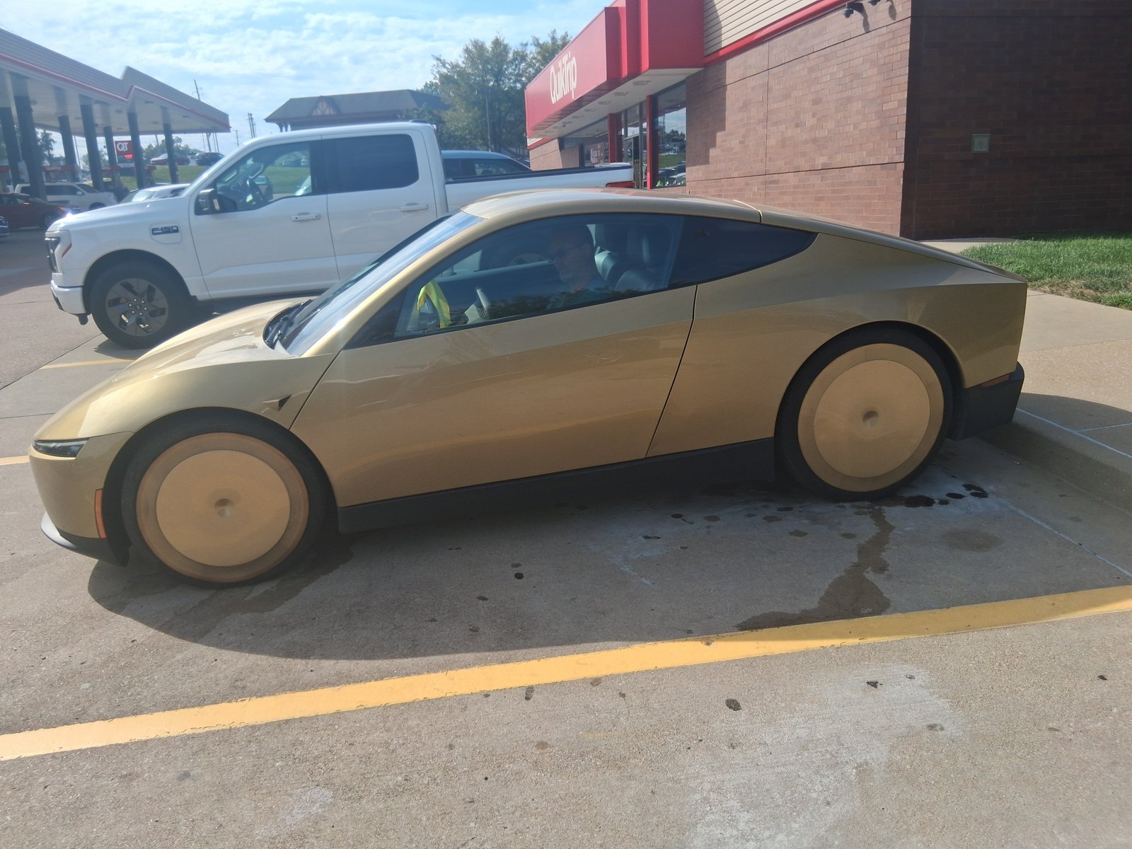 Cybercab sighting in St louis, MO
