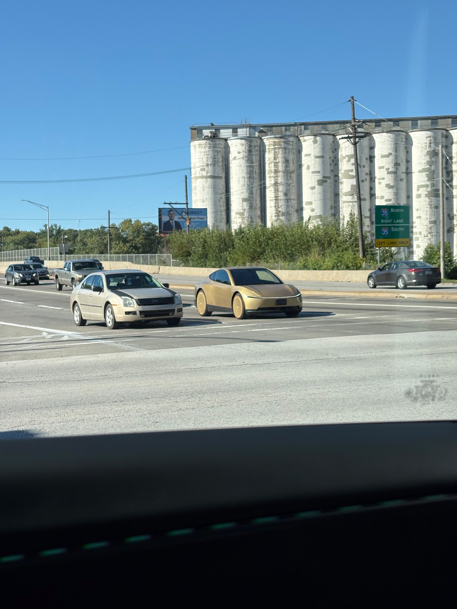 Cybercab sighting in Kansas City, KS