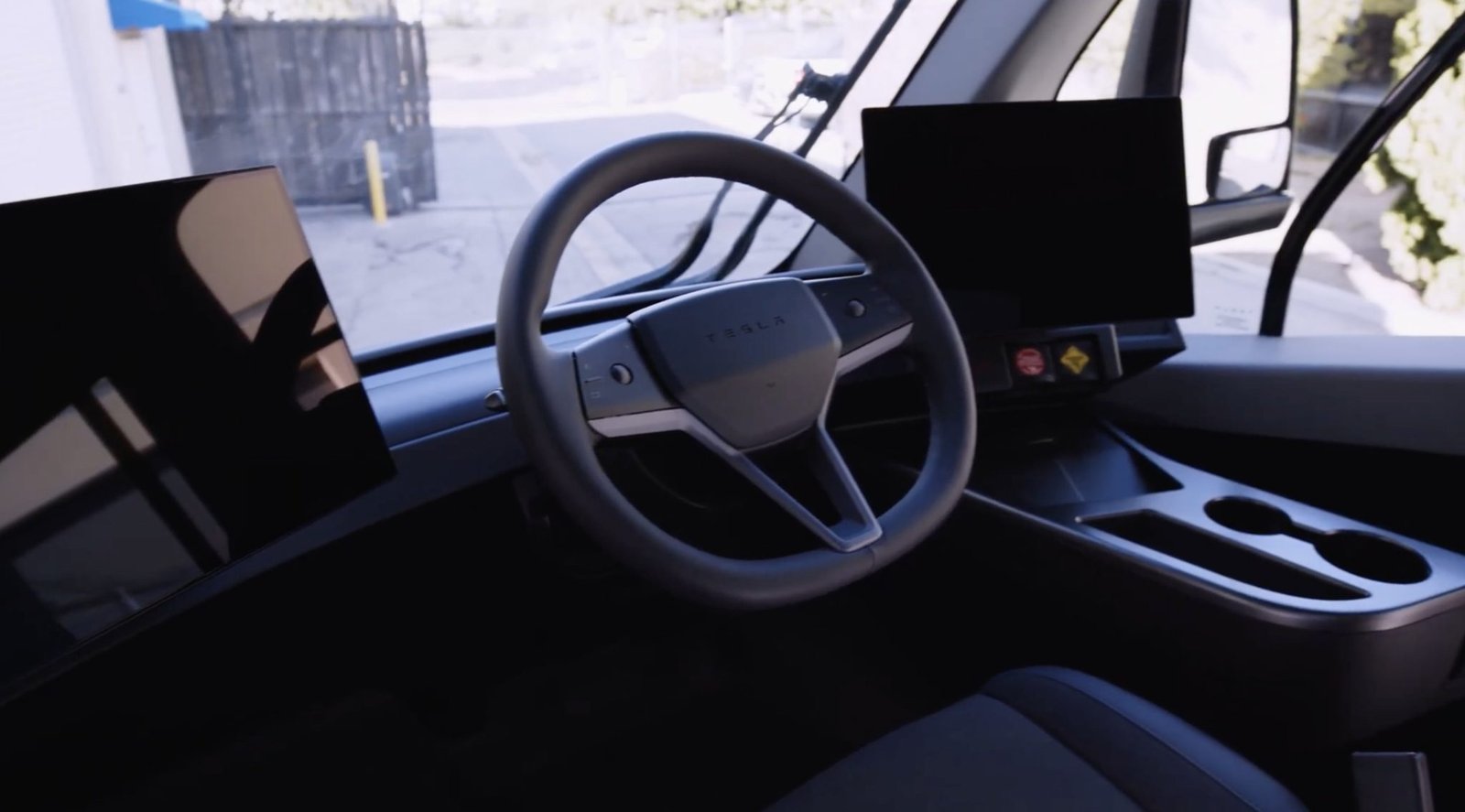 tesla semi starlink
